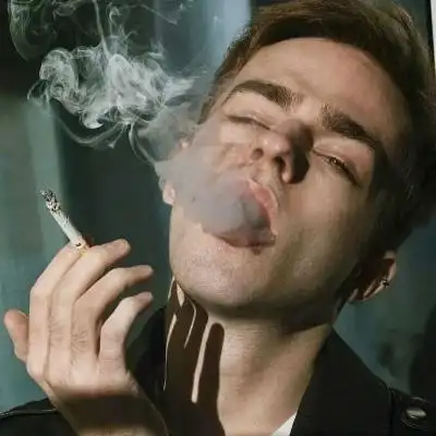 6686体育官网铁牌作者Erica