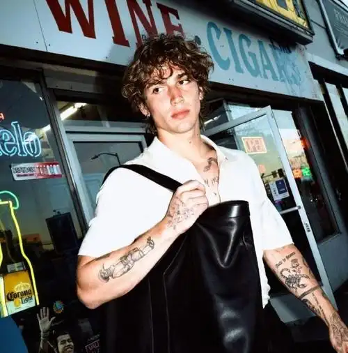 6686体育官网铁牌作者Jason