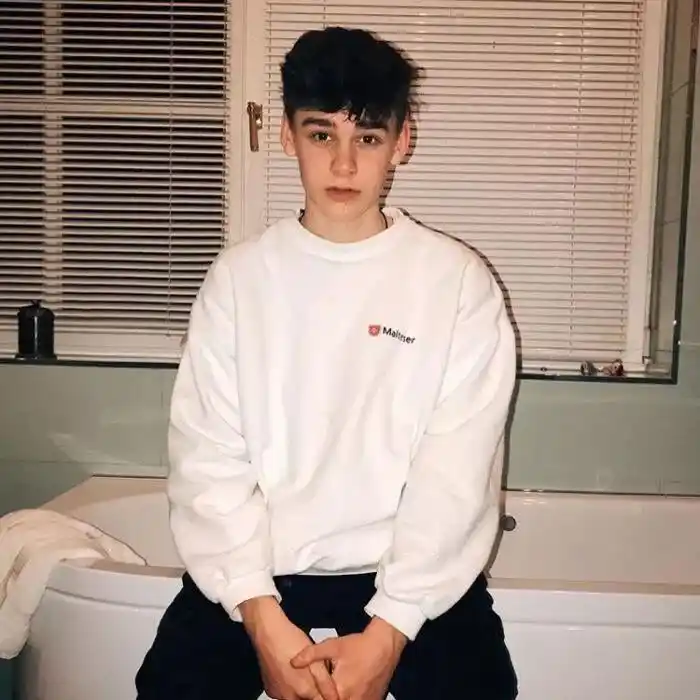 6686体育官网高级作者Nadia