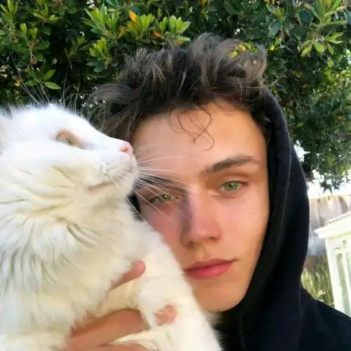 6686体育官网金牌作者Derek