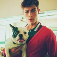 6686体育官网铁牌作者Clive