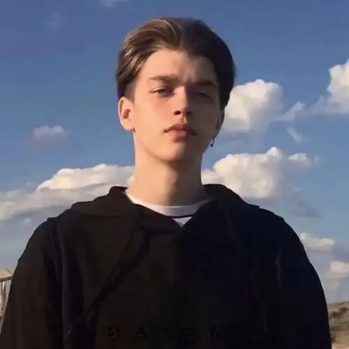 6686体育官网钻石作者Hadley