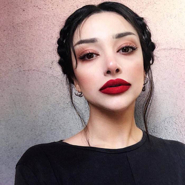 6686体育官网首席作者夜以笙歌