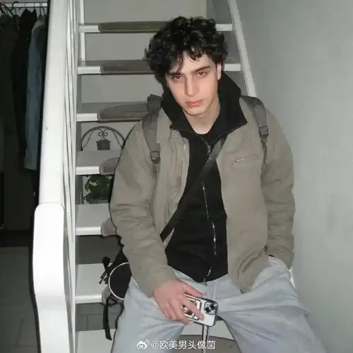 6686体育官网海外作者Naomi