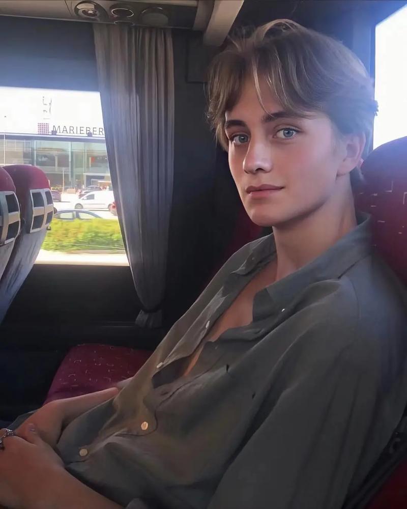 6686体育官网铜牌作者Cyrus