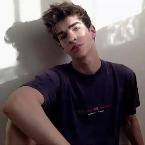 6686体育官网合作伙伴Gareth