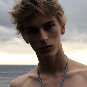 6686体育官网官方作者Benedict