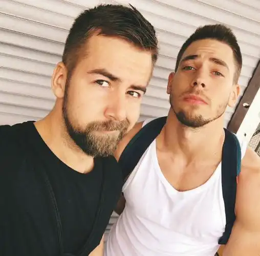 6686体育官网铁牌作者Neil