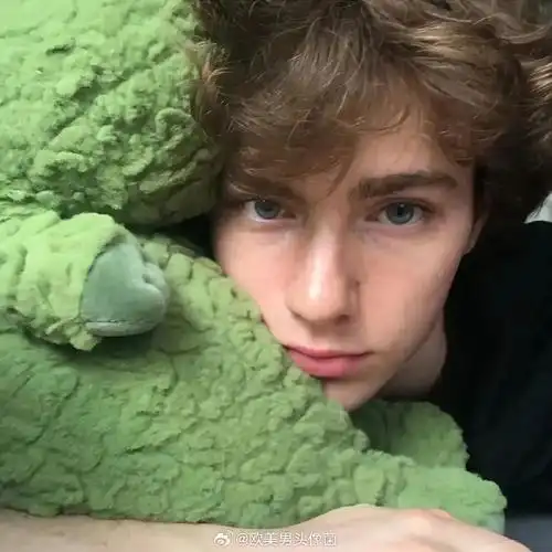 6686体育官网海外作者Violetta